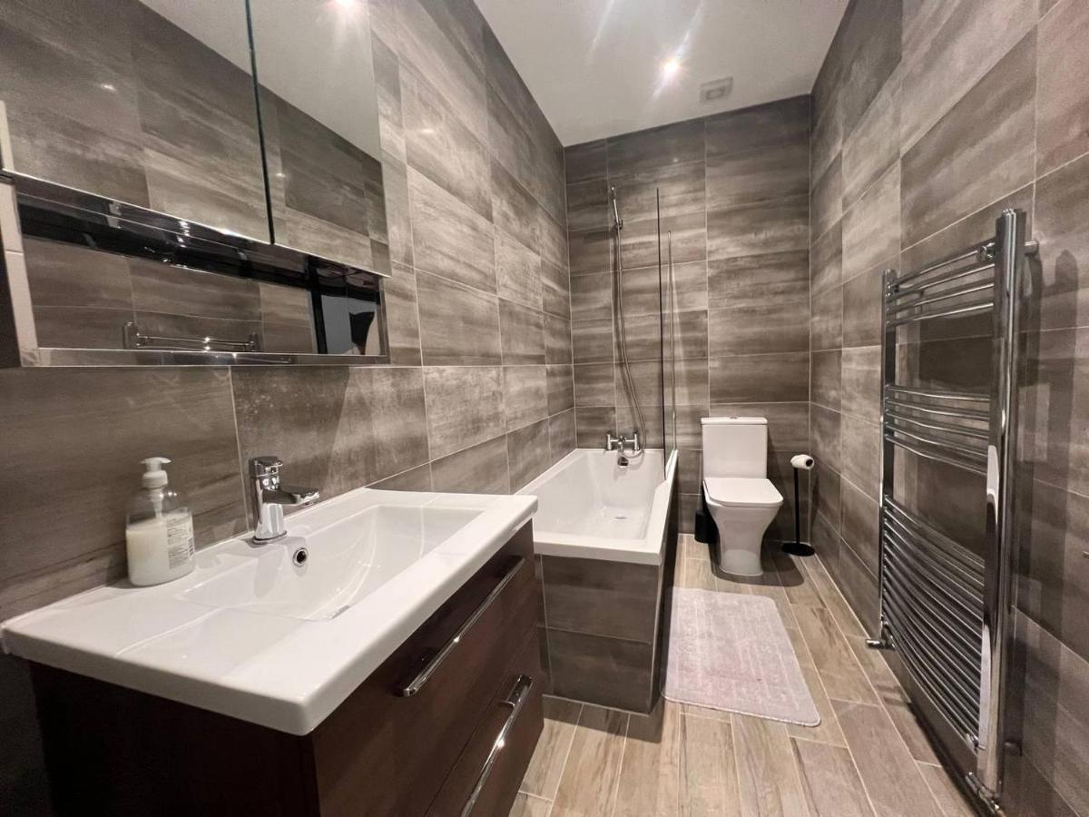 Star London Finchley Road 3-Bed Oasis With Garden Aparthotel ภายนอก รูปภาพ